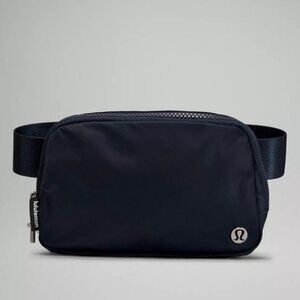 NWOT Lululemon Everywhere Belt Bag 1L Black Crossbody Fanny Pack